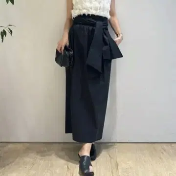 새상품 Arpege story 하이웨스트 리본 코쿤 스커트 사이즈 1