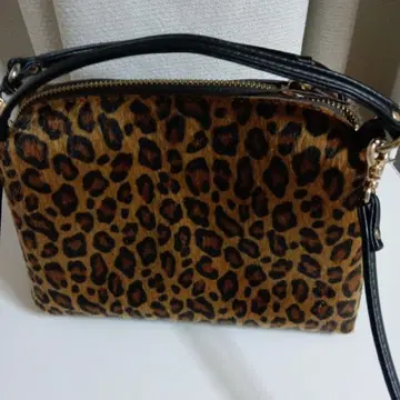 레오파드 무늬 송치 숄더백