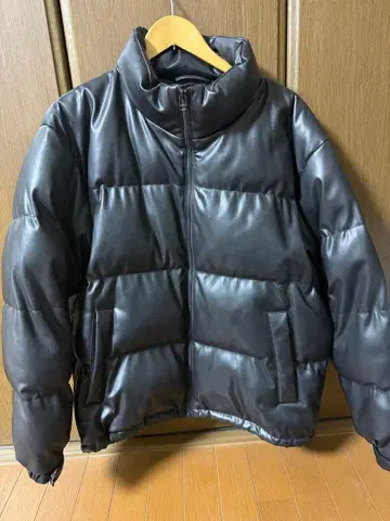 GU 인조 가죽 블랙 L