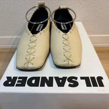 질샌더 아이보리 플랫슈즈