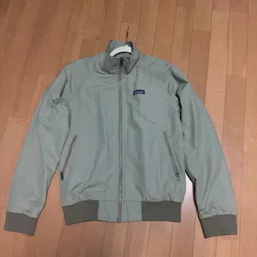 patagonia 파타고니아 배기 자켓 사이즈 S 베이지
