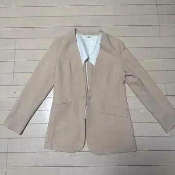 베이지 테일러드 자켓