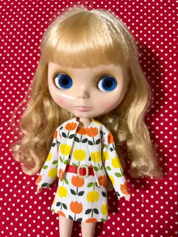 네오 브라이스 튤립 의류 아웃핏