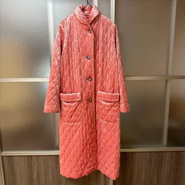 레브리카 블랙 마트료시카 퀼팅 롱 코트