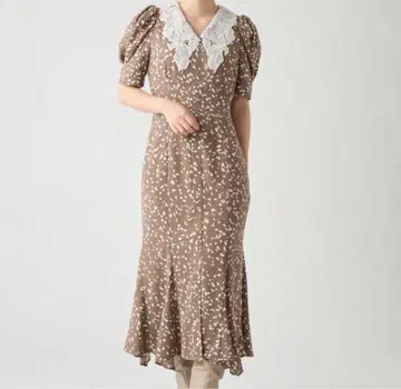 SNIDEL 자수 칼라 머메이드 원피스 0 사이즈 미사용