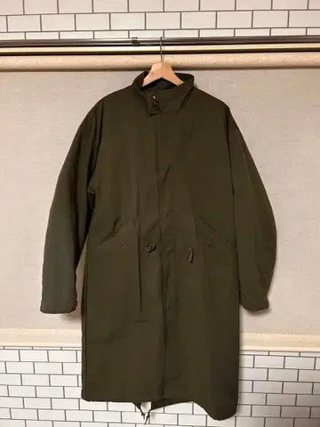 올리브 그린 모즈 코트 퀼팅 라이너 포함