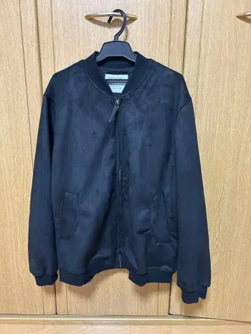 새상품급 베이플로우 에코 스웨이드 블루종 블랙 S