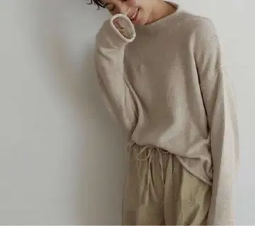 TODAYFUL 투데이풀 라운드 헴 린넨 니트 베이지