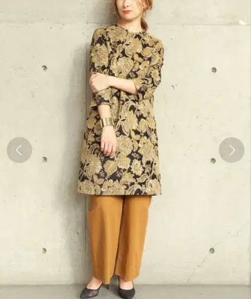 새상품급 Liesse 리에스 플라워 자카드 튜닉 원피스