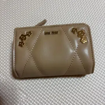 플라워 모티브 베이지 접이식 지갑