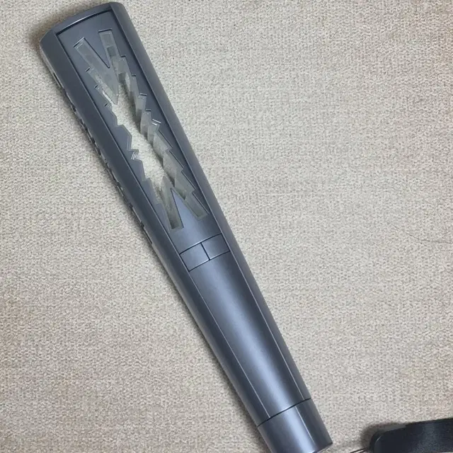 르세라핌 응원봉 급하게 팝니다