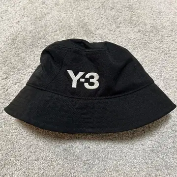 Y-3 블랙 버킷 햇