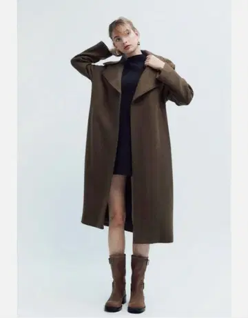 ZARA 브라운 버클 숏부츠 39