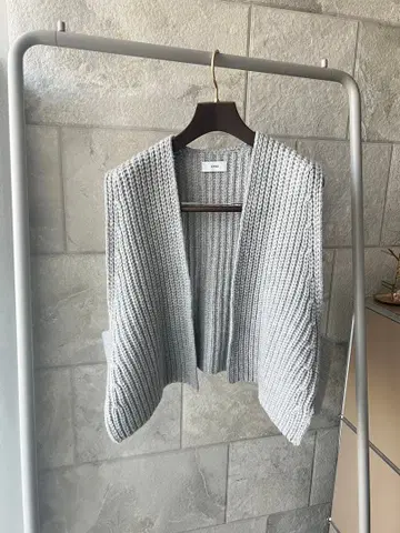 최종 가격 인하 새상품급 HYKE 베스트 메리노울 그레이