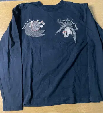 일본풍 패턴 레어 폭렬난만소녀 긴팔 T셔츠 사이즈 42 (L 상당)