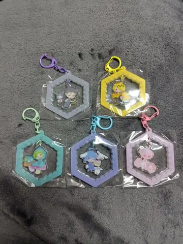 마계의 전당 산리오 콜라보 아크릴 키링