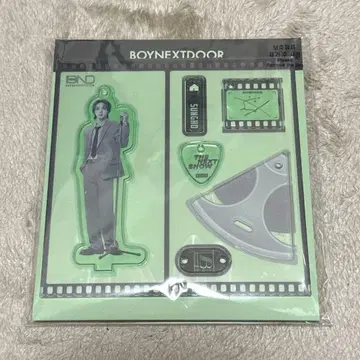 BOYNEXTDOOR 성호 아크릴 스탠드 아크릴 키링