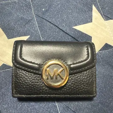 Michael Kors 블랙 3단 폴더형 지갑