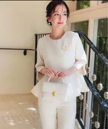 KOBE LETTUCE 화이트 수트 셋업