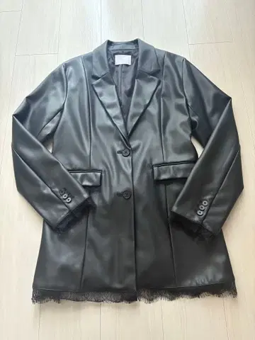 HARE 자켓 블랙 합성 피혁 자켓