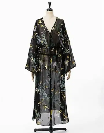 마메쿠로구치 카린 드레스 가운 실크 18AW 컬렉션 사이즈 2