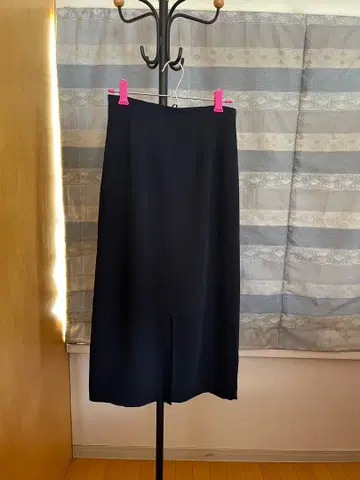 UNTITLED 네이비 타이트 스커트