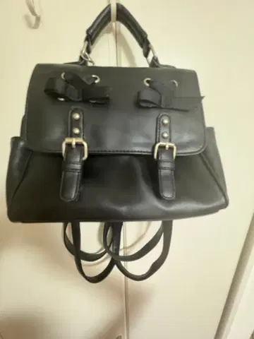 블랙 백팩 크로스 참 포함