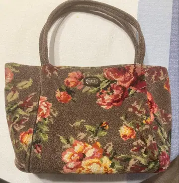 FELIER 페이 플라워 무늬 토트백