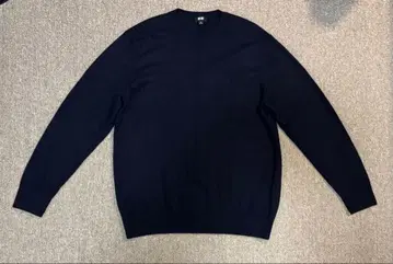 유니클로 캐시미어 스웨터 네이비 XL