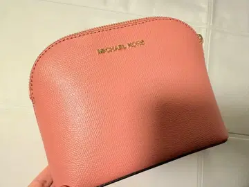 MICHAEL KORS 핑크 파우치