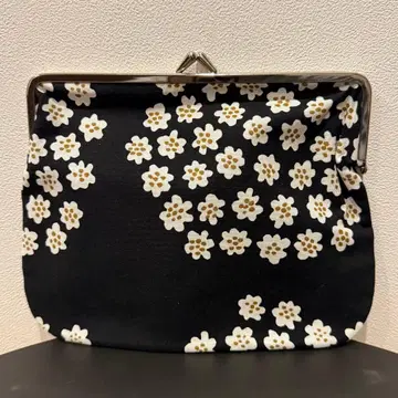 미사용 새상품 마리메꼬 가마구치 파우치 푸케티