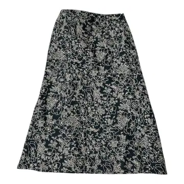 INED 꽃무늬 플레어 스커트 다크 그린 새상품급