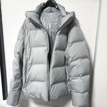 UNIQLO 심리스 다운 후드티 (3D 컷) 라이트 그레이 L