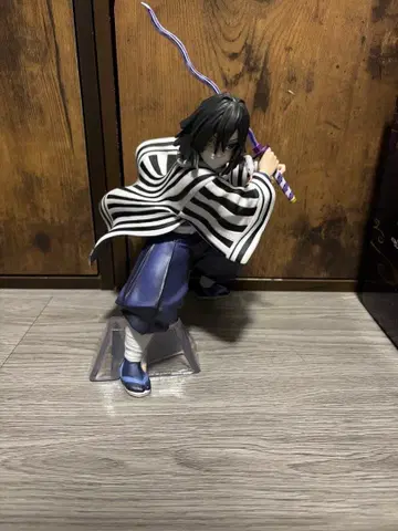 귀멸의 칼날 제일복권 이쿠로 오바나이 피규어 상자 없음