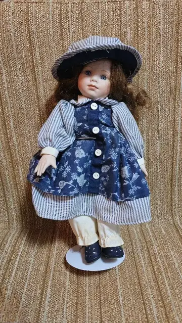 꽃무늬 드레스 인형 장식품