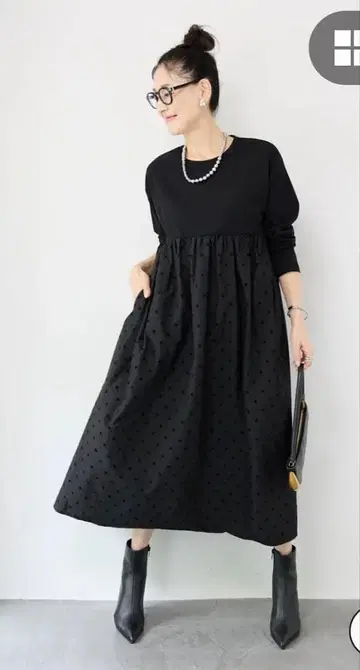 [ PlUS OTO.HA ] 플로키 도트 절개 원피스 미사용 새상품