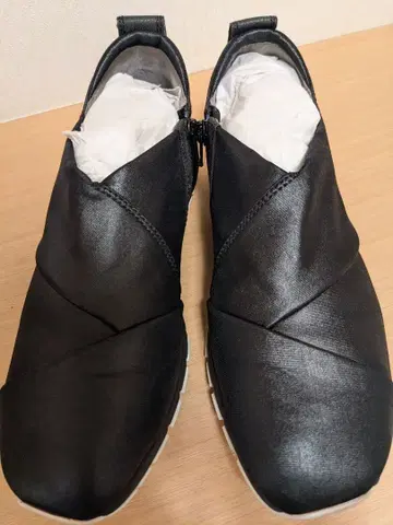 fitfit 크로스 인 스텝 스니커즈