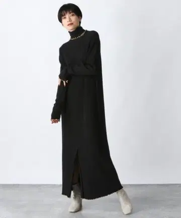 JEANASIS 지나시스 리브 터틀 니트 롱 원피스