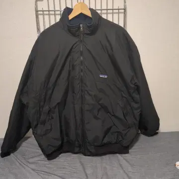 patagonia 블랙 점퍼