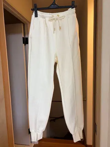 CLORE+ 아이보리 조거 팬츠 F 사이즈 택 포함 미사용 새상품