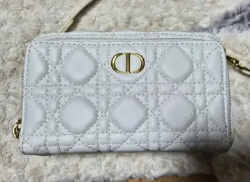 화이트 퀼팅 숄더백