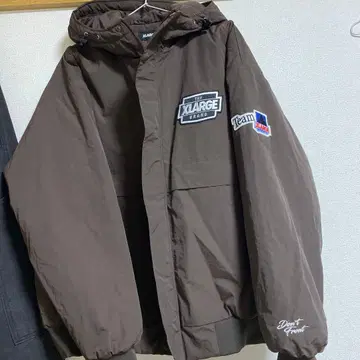 XLARGE 브라운 NYLON PUFFER JACKET 다운 자켓