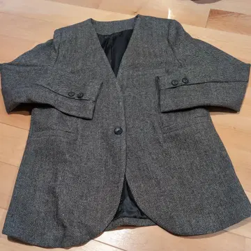 차콜 헤링본 노카라 자켓