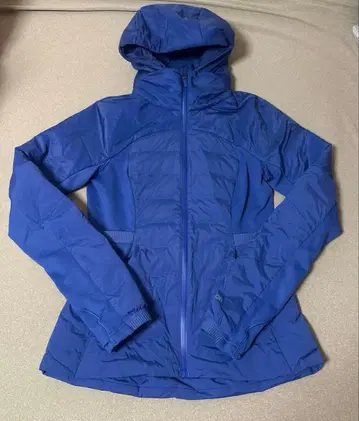 Lululemon 자켓 사이즈 4