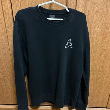 HUF 블랙 맨투맨 트레이닝복