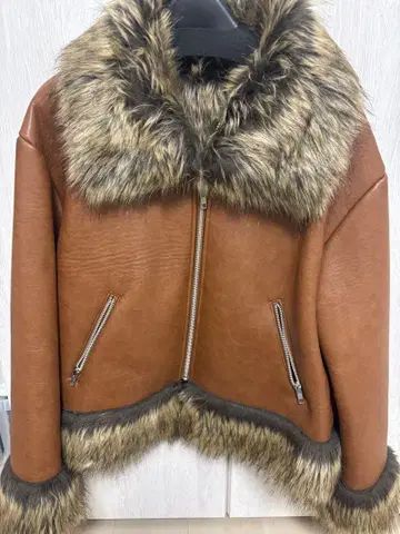 가죽 퍼 포함 숏 자켓