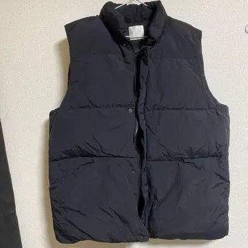 다운 베스트 블랙 버튼 지퍼