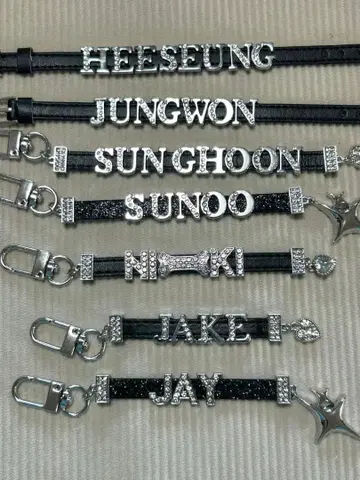 네임 키링 스톤 반짝이는 참 엔하이픈