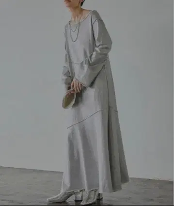 2024 아메리빈티지 GLITTER PRINT URAKE DRESS