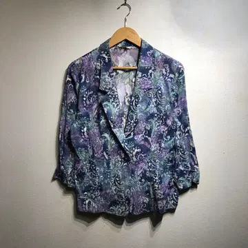 HDO Elegance 페이즐리 계열 믹스 패턴 자켓풍 블라우스